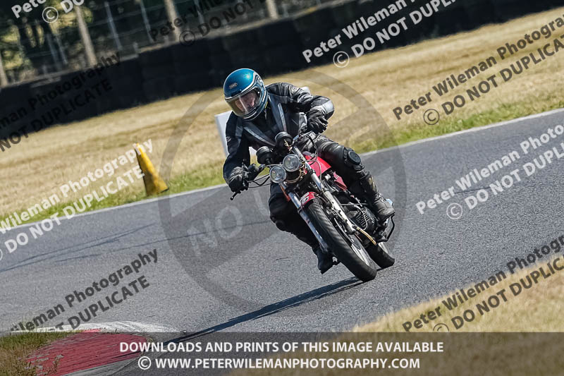 cadwell park;cadwell park photographs;cadwell trackday photographs;enduro digital images;event digital images;eventdigitalimages;peter wileman photography;racing digital images;trackday digital images;trackday photos